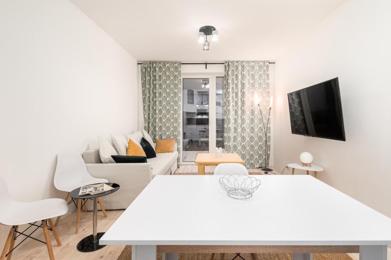 Przerwana 11A By Homeprime Warschau Buitenkant foto